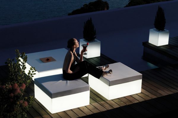 Havemøbler med lys, firkantet havebord