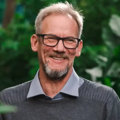 Medabrjder Growdeisgn, Jørgen Lynggaard,